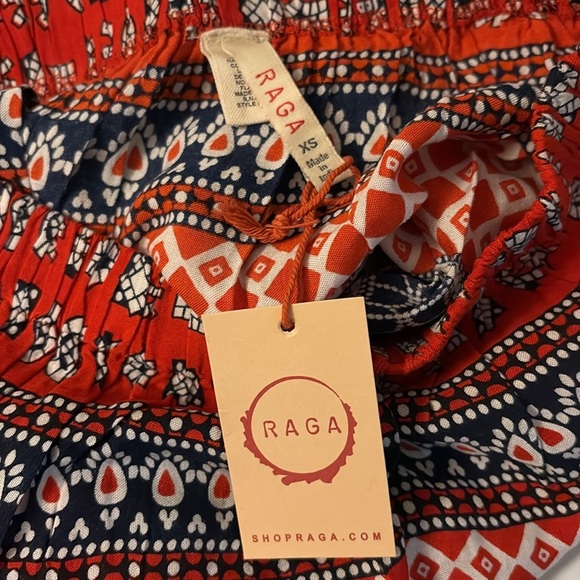 Red and Black RAGA Patterned Women's Boho Style Mini Skirt XS NWT - Picture 5 of 5